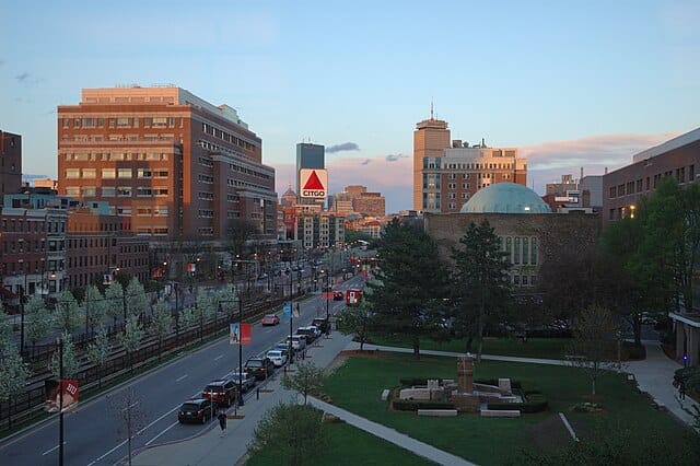 Boston_University_East_Campus